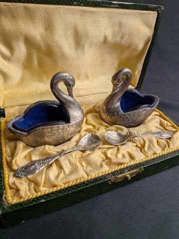 Salière et poivrière (2) - cygnes - Plaqué(e) argent