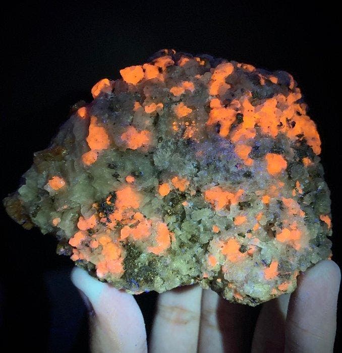 Zeldzaam fluorescerend paars hackmanietmonster Exemplaar -, Collections, Minéraux & Fossiles