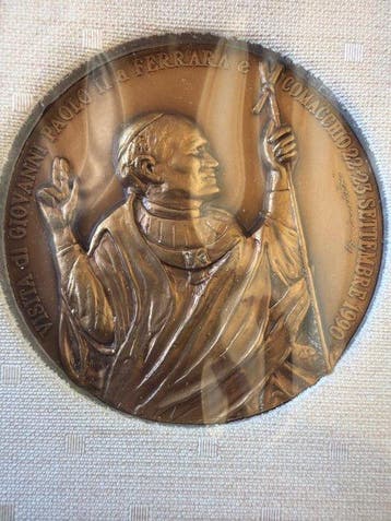 Interessante lot samengesteld uit drie medailles - Pius VI,