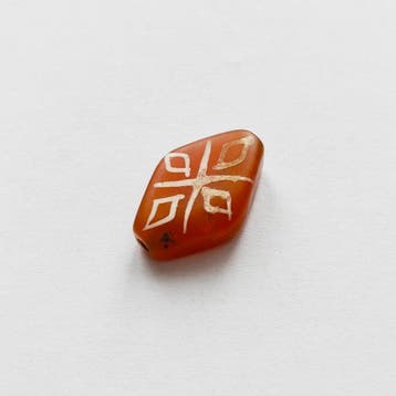 Oud-Birmese, Pyu-staten Geëtst agat XS kralen-talisman met