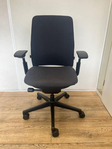Steelcase Amia x Leap V2 - Ergonomische Bureaustoel, Verzenden, Zwart, Zo goed als nieuw, Bureaustoel