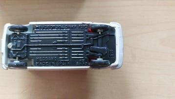 Dinky Toys 1:43 - Modelauto - Peugeot 204