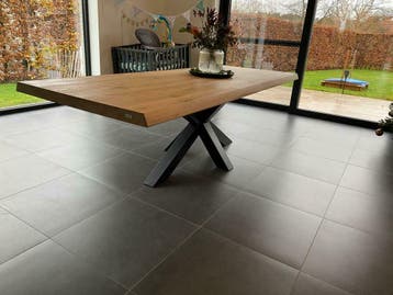 Aerts eiken eettafel 6 cm dik + metalen spinpoot (A-keuze), Huis en Inrichting, Nieuw, Eikenhout