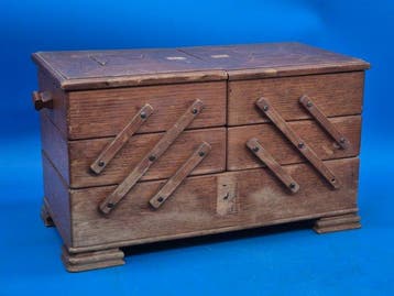 Naaidoos - Hout - Naaidoos – Uittrekbare handwerkmand –