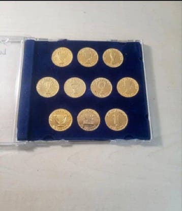 Munten FC Barcelona 24k goud trofeeën