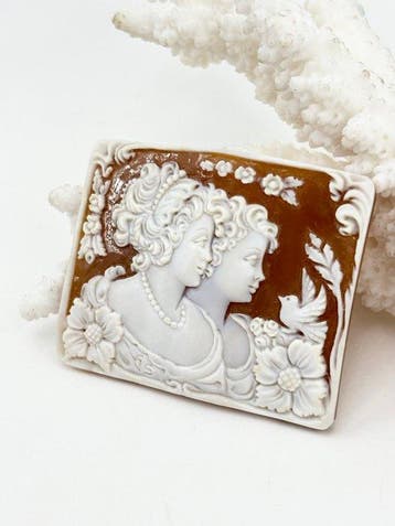 CASSIS MADAGASCARIENSIS Cameo - Handgesneden camee, Handtassen en Accessoires