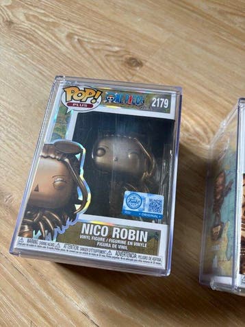 Funko - Funko Pop - One Piece Nico Robin Bronze #2179 + One