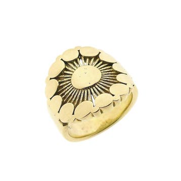 Gouden zegelring met zonnestraal motief, Handtassen en Accessoires, Ringen, 18 tot 19, Gebruikt, Ophalen of Verzenden, Dame of Heer