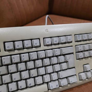 Apple Vintage AppleDesign Keyboard (Model M2980) – US QWERTY, Nieuw