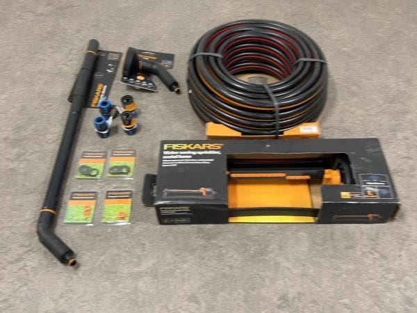 Veiling - Fiskars tuinbewatering set 12-delig, Tuin en Terras, Hand-tuingereedschap