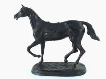 Beeldje, Caballo - 1 kg - 15.5 cm - Gepatineerd brons