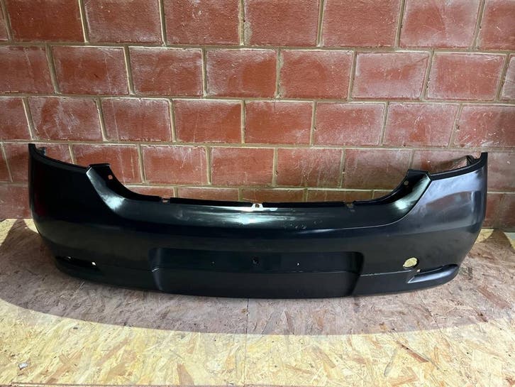 Pare-chocs arr. Dacia Logan II Sedan 2012 - 2018 850220725R, Auto-onderdelen, Carrosserie, Ophalen