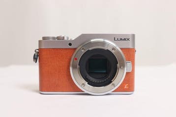 Panasonic DC-GF9W G f/1.7/25 ASPH, G VARIO f/3.5-5.6/12-32