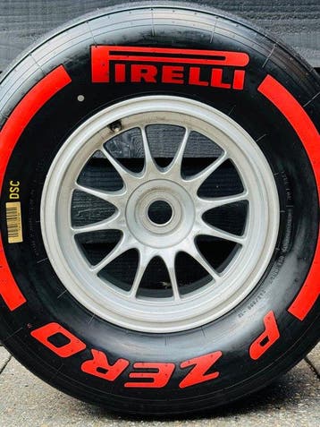 Wiel compleet met band - Formule 1 Pirelli - O.Z. *** NO, Nieuw