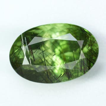 Zonder minimumprijs Groen Olivijn - 9.48 ct - nternational, Handtassen en Accessoires, Edelstenen, Nieuw