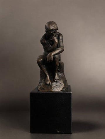 Sculpture, ‘De Denker’ – naar Auguste Rodin – gesigneerd –