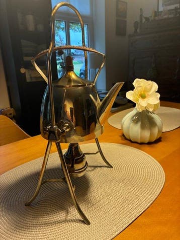 Theepot - Verzilverd messing - Kippkanne Art Deco