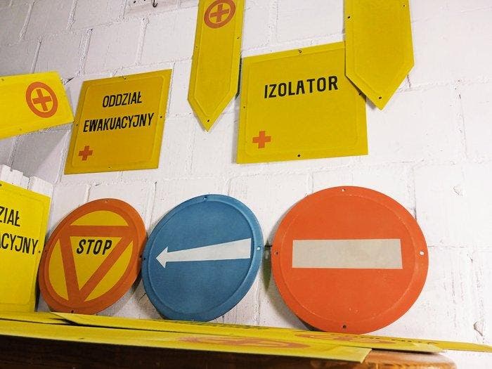 Verkeersbord (18) - Vintage Poolse militaire civiele, Antiek en Kunst, Antiek | Wandborden en Tegels