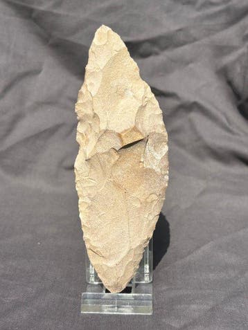 Neolithisch silex Neolithische Bifaciale Lanspunt / Mes –