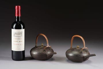 Chôshi  (sakeketel) - IJzer (gegoten), Koper, Messing -