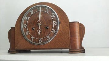Pendule - Junghans - Art Deco Eiken - coromandel -chrome -, Antiek en Kunst