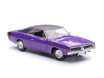 Maisto 1:18 - Coupé miniature - Dodge Charger R/T 1969 -