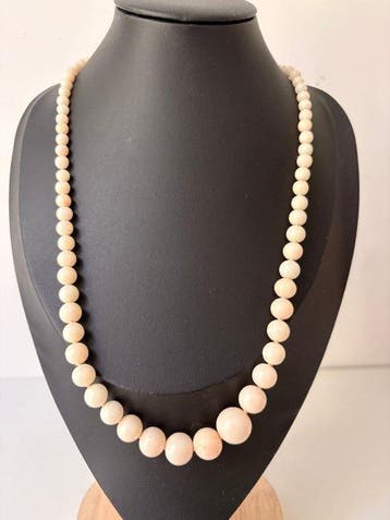- - Collier - Angel skin koraal