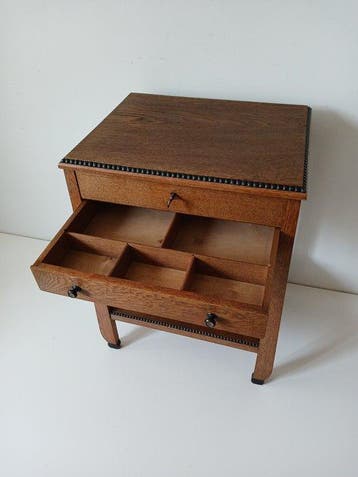 Bijzettafel - Eik - AmsterdamseSchool-ArtDeco, Antiek en Kunst