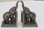 Boekensteunen (2) - olifant - Gietijzer