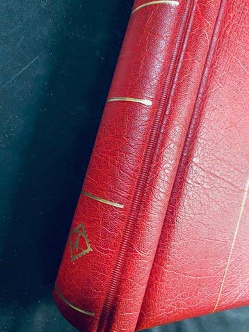 Monde - 8x albums Leuchtturm vides, en partie vides et en, Gestempeld