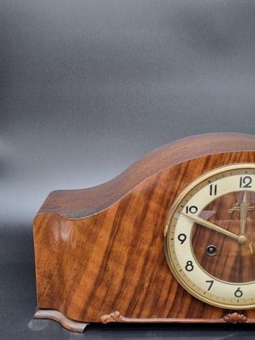 Horloge - Kaminuhr – Junghans Kaminuhr – Holzgehäuse - Bois, Antiek en Kunst, Antiek | Klokken