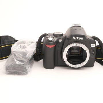 Nikon D60 + AF NIKKOR 35-80mm F4-5.6 D Appareil photo reflex, Audio, Tv en Foto, Nieuw
