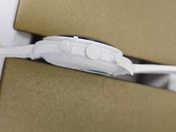 Omega x Swatch - MoonSwatch. Mission to Earthphase., Handtassen en Accessoires, Nieuw