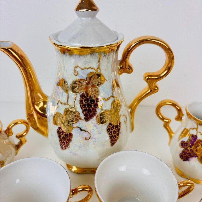 Koffie- en theeservies - Verguld porseleinen koffieservies /, Antiek en Kunst, Curiosa en Brocante