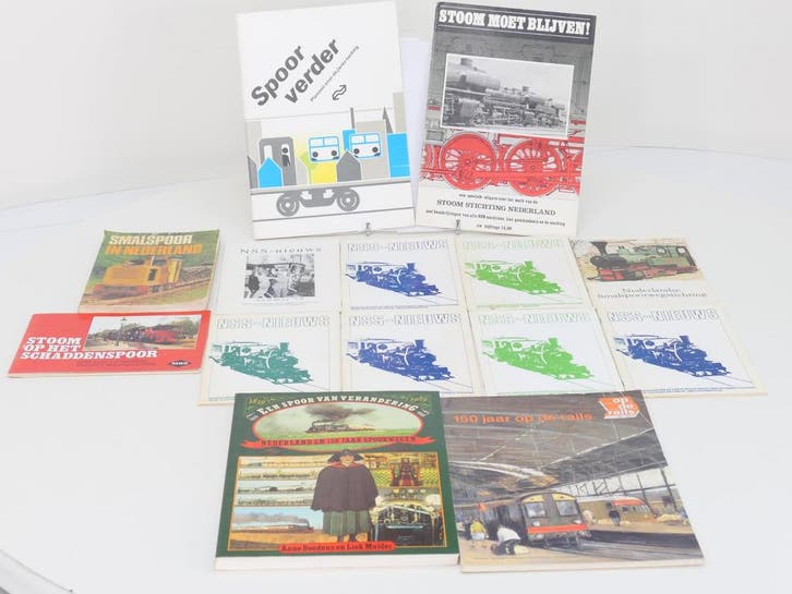Partij spoor- en smalspoorpublicaties Nederland – tijdsch., Livres, Transport, Enlèvement ou Envoi