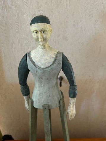 Figure - Mannequin en bois articulé connu sous le nom de