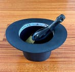 1980 Moët & Chandon, Cuvée Dom Pérignon with Top Hat Moët et