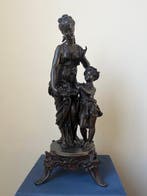 Sculpture, Vrouw met kind - 46 cm - Régule