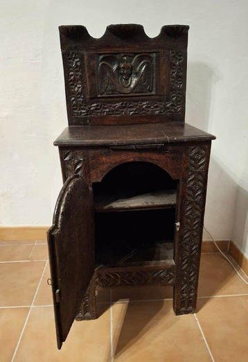 Hoog dressoir - Hout