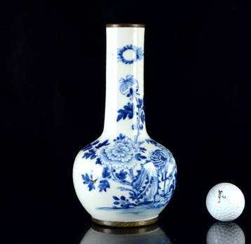 Zeldzame Chinese Bleu de Hue Pauw Tiangiuping () vaas