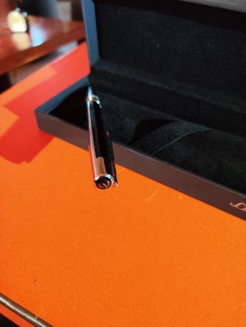S.T. Dupont - defi - Stylo à bille, Collections