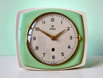 Horloge murale - Junghans - Moderne du milieu de siècle