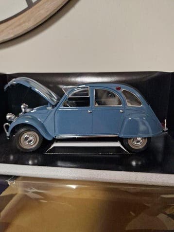 Solido 1:18 - Modelauto - Citroen 2cv (1966), Nieuw