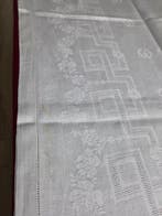 Nappe (13) - 290 cm - 160 cm - Nappe et 12 serviettes.