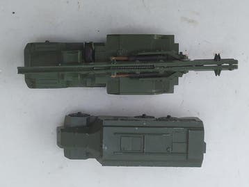 Dinky SuperToys, Dinky Toys 1:48 - Véhicule militaire