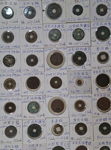 China. Lot 70 cash coins (Zonder minimumprijs)