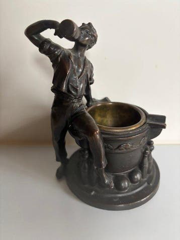 Figuur - Antieke Inktpot / Asbak – Kegelaar met Alley Rats