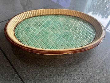 Mouzin Lecat & Cie - Bord - Faience - Majolica/barbotine, Antiquités & Art
