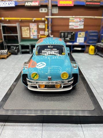 Otto Mobile 1:18 - Voiture miniature - Renault Dauphine La