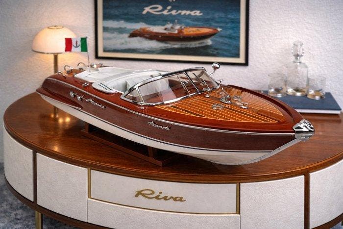 Maquette RIVA aquarama en bois Modélismes (53 cm.) 1:12 -, Hobby en Vrije tijd, Modelauto's | 1:5 tot 1:12